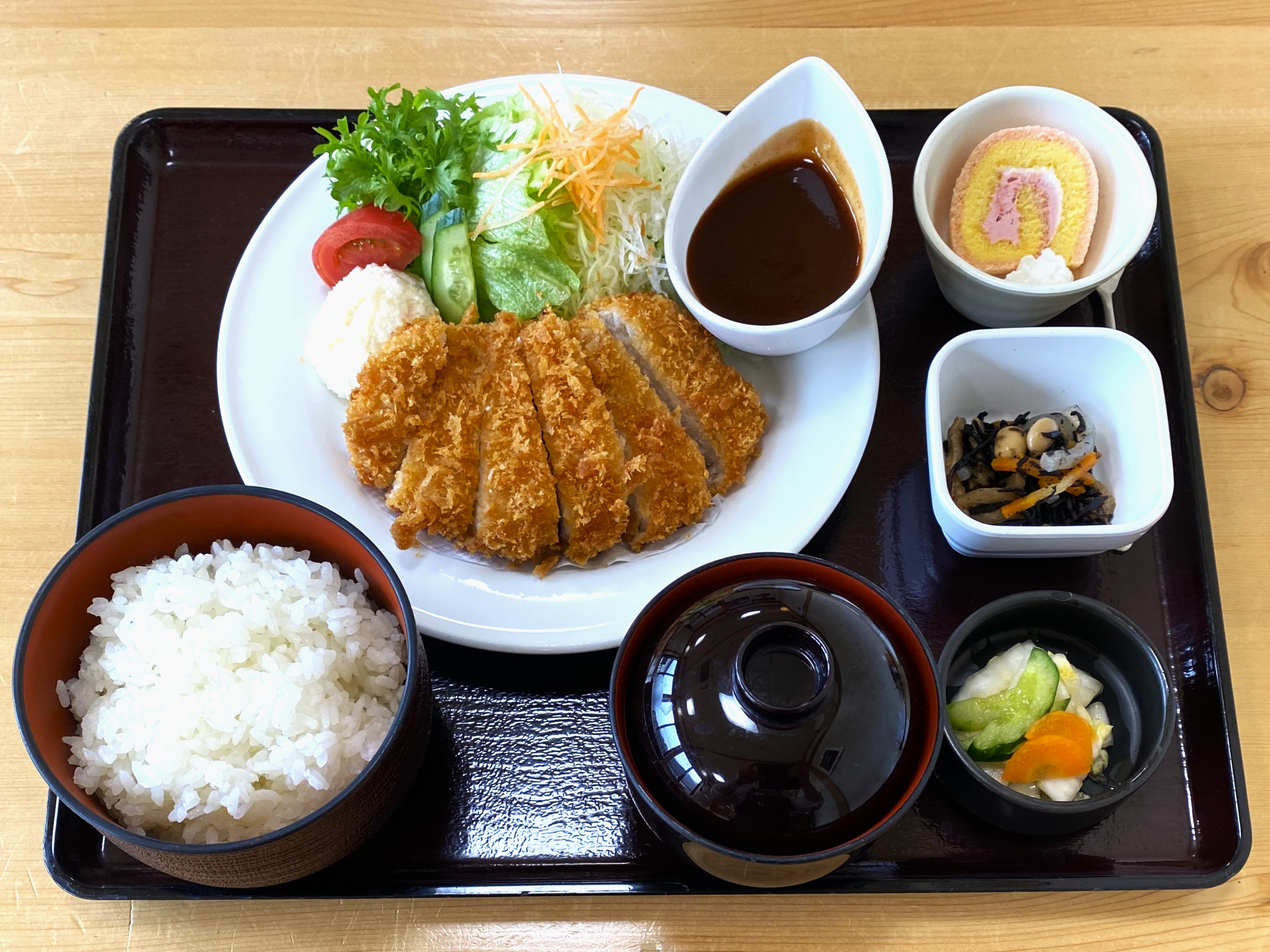 豚カツ定食